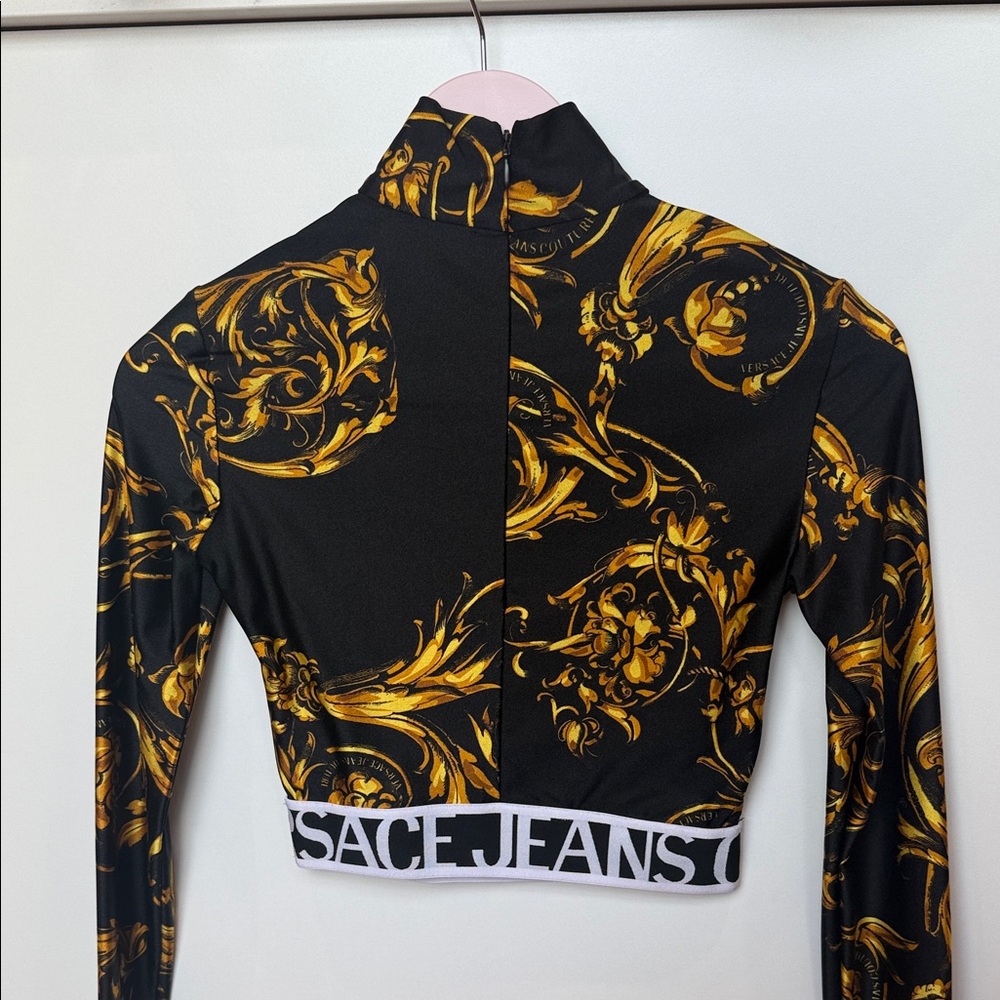 Versace Black and Gold Baroque Print Women's crop top - Picture 4 of 4